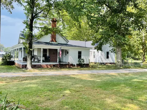 Exterior - 6741 Fire Dept Rd, Williamston, NC 27892 photo 4 of 11