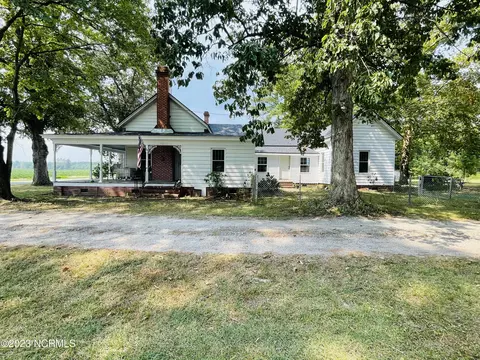 Exterior - 6741 Fire Dept Rd, Williamston, NC 27892 photo 5 of 11