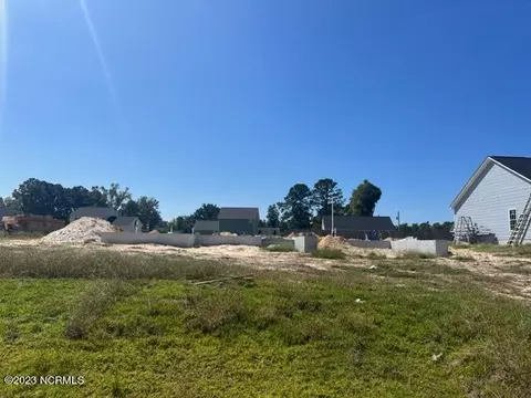 300 Gate Stone Ln, Jacksonville, NC 28540