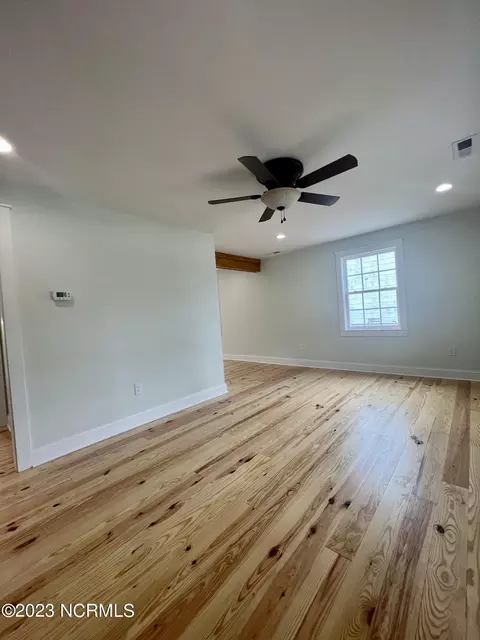 901 N Oakum St, Edenton, NC 27932 photo 2