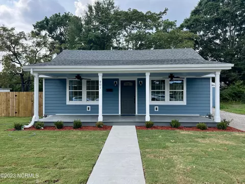 901 N Oakum St, Edenton, NC 27932 photo 1