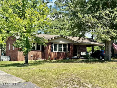 919 Montclair Ave, Rockingham, NC 28379