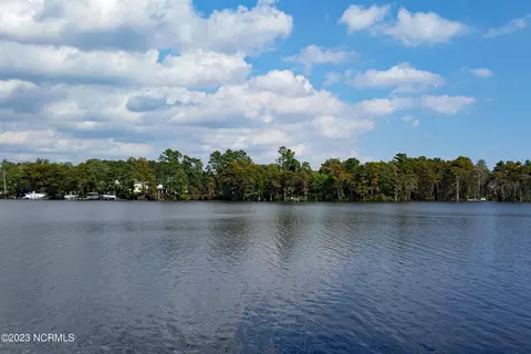 60 Kennedy Ct N, Hertford, NC 27944