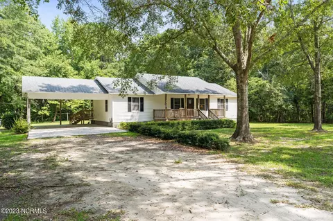 2912 Bridge Ct SW, Shallotte, NC 28470