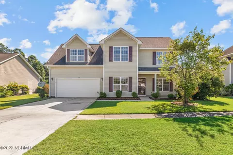 140 Moonstone Ct, Jacksonville, NC 28546