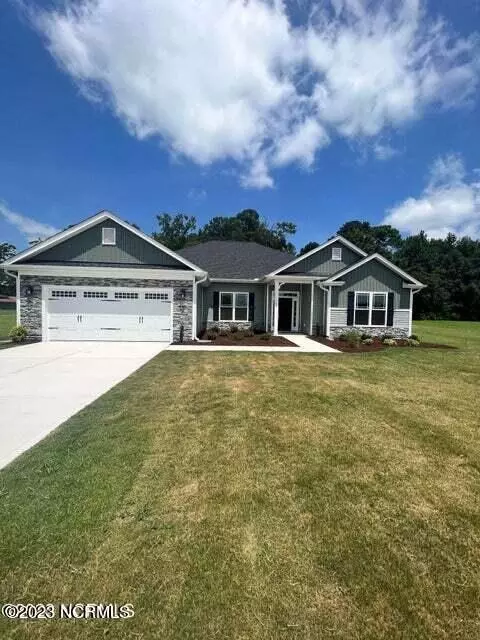 2695 Brittia Ln, Winterville, NC 28590