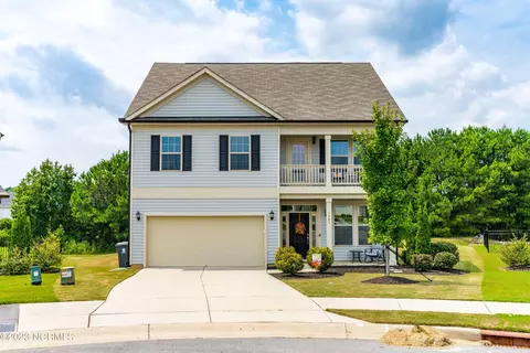 1401 Sage Tree Dr, Zebulon, NC 27597