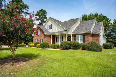 712 Taberna Cir, New Bern, NC 28562