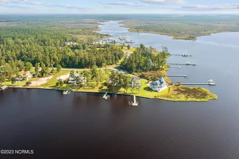 104 Commodore Pt, Belhaven, NC 27810 photo 17