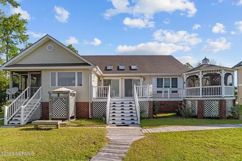 104 Commodore Pt, Belhaven, NC 27810