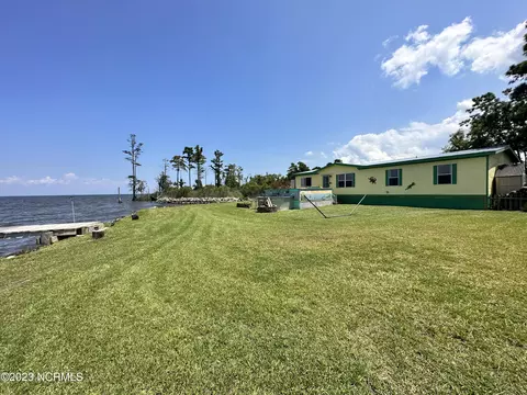 122 Roughton Rd, Columbia, NC 27925