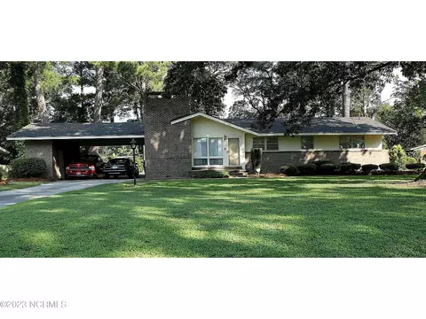 2406 Bel Air Ave SE, Wilson, NC 27893