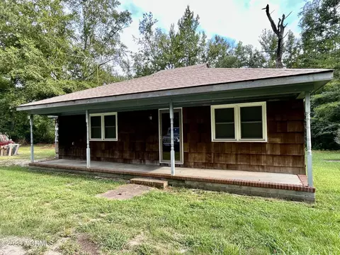 1 Beech Nut Dr, Eure, NC 27935