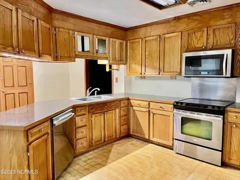 1 Beech Nut Dr, Eure, NC 27935 photo 2