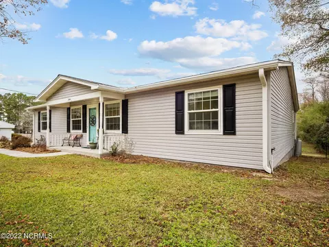 390 Peanut Rd, Hampstead, NC 28443 photo 8
