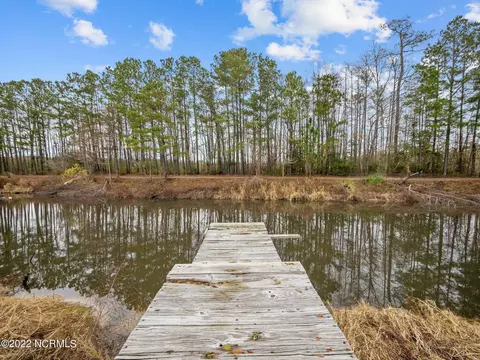 390 Peanut Rd, Hampstead, NC 28443 photo 3