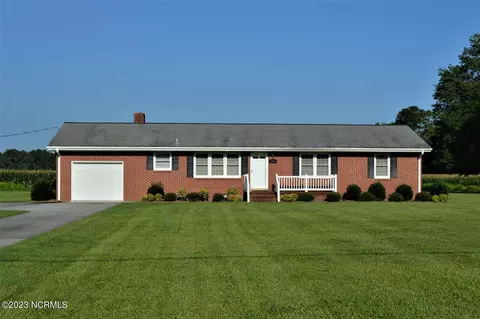 1505 Us Hwy 117 S Byp S, Burgaw, NC 28425