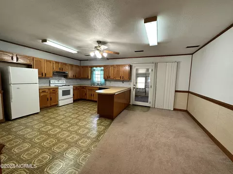 2389 Whichards Beach Rd, Chocowinity, NC 27817 photo 11