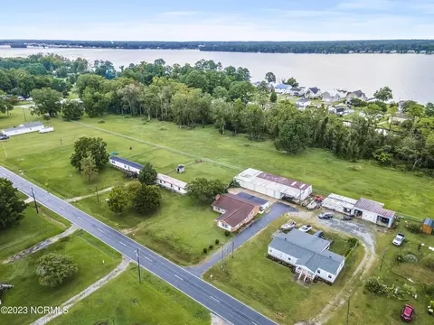 2389 Whichards Beach Rd, Chocowinity, NC 27817 photo 3