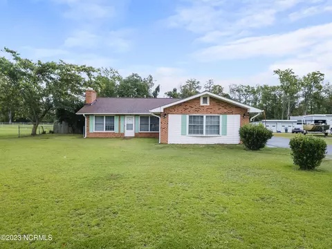 2389 Whichards Beach Rd, Chocowinity, NC 27817