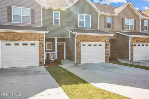 1828 Fox Den Way #4, Greenville, NC 27858