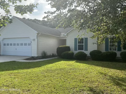 6605 Yellow Bell Rd, Wilmington, NC 28411
