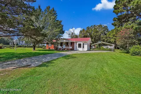 104 Fisher Dr, Whiteville, NC 28472
