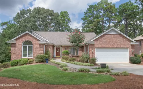 25 Ivy Way, Pinehurst, NC 28374