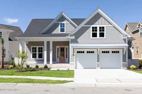 701 Bedminister Ln, Wilmington, NC 28405