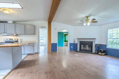 164 Kristy Dodson Ln, Wallace, NC 28466 photo 5