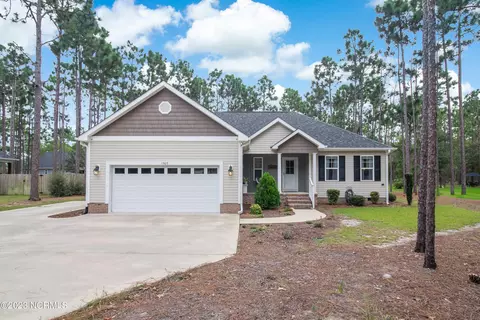 1360 Forest Lake Dr, Southport, NC 28461