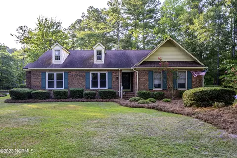 1901 Cayenne Ct, New Bern, NC 28562
