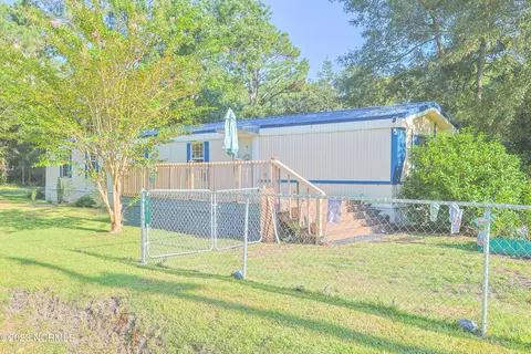 901 Buckeye St SW, Supply, NC 28462