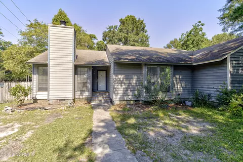 101 Sandybrook Rd, Wilmington, NC 28411