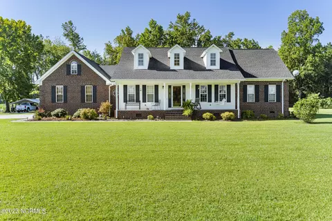 1155 Walter Ward Rd, Nakina, NC 28455