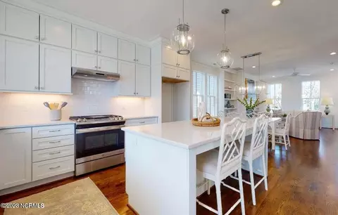 229 E Water St, Washington, NC 27889 photo 4