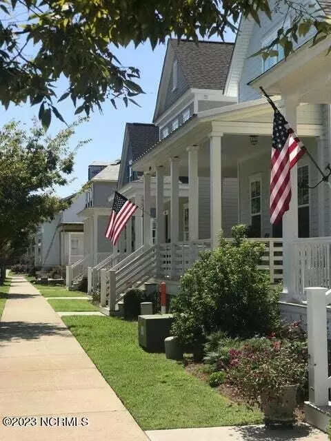 229 E Water St, Washington, NC 27889 photo 2