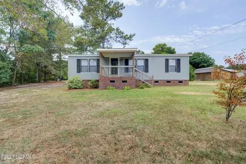 283 Crestview Dr, Rockingham, NC 28379