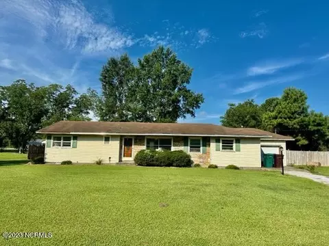 156 Church St, Cerro Gordo, NC 28430