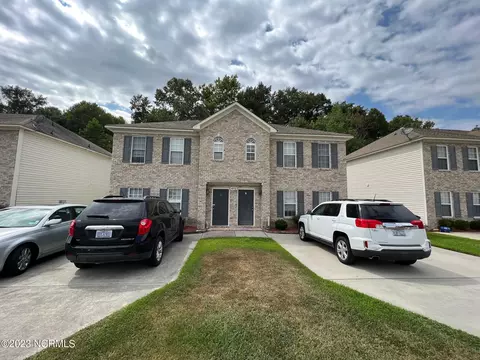 4112 Brook Creek Ln #B, Greenville, NC 27858