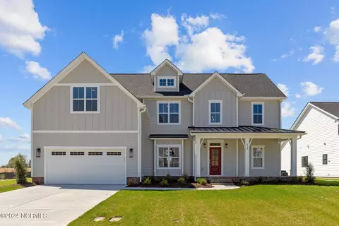 978 Hunter Grace Dr, Winterville, NC 28590