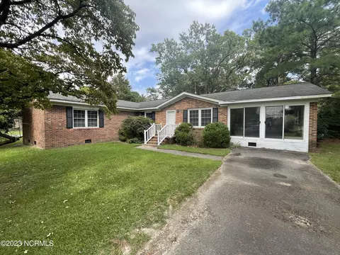 200 Woodrose Ave, Goldsboro, NC 27534