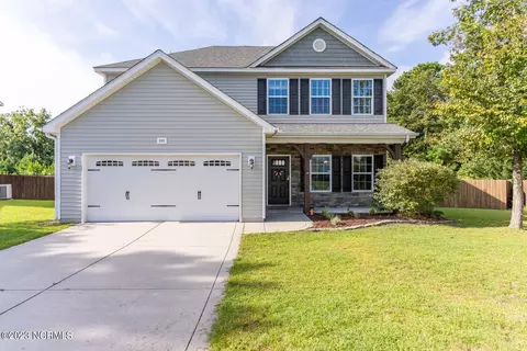 205 Ashton Ct, Sneads Ferry, NC 28460