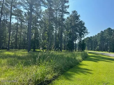 190 Ocracoke Dr, Oriental, NC 28571