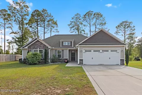 104 Quail Hollow Dr, Goldsboro, NC 27534