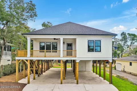 112 SE 19th St, Oak Island, NC 28465