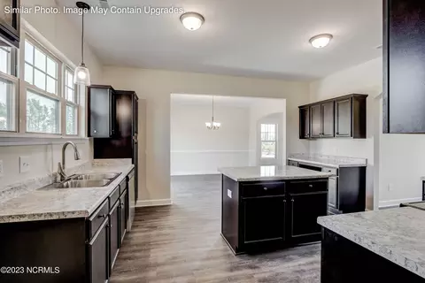 709 W Warner Ct, Hubert, NC 28539 photo 8