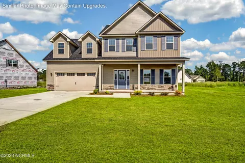 709 W Warner Ct, Hubert, NC 28539 photo 1