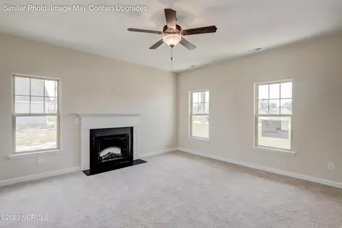 709 W Warner Ct, Hubert, NC 28539 photo 9