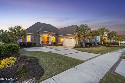 2036 Colony Pines Dr, Leland, NC 28451